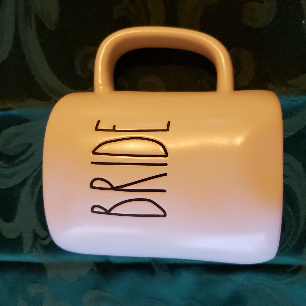 Rae Dunn 192 Artisan Collectio 16oz Mug